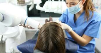 Skuteczne metody leczenia chorób przyzębia u stomatologa